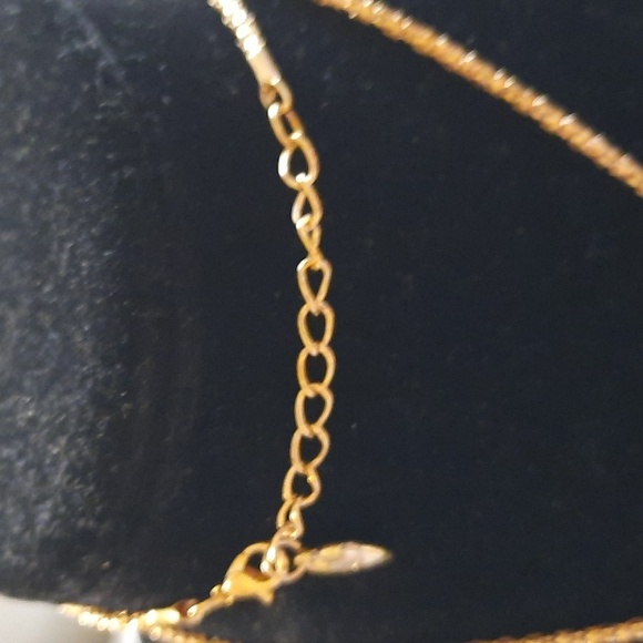 NWT Betsey Johnson Gold and Green Dragonfly Pendant Necklace - Picture 9 of 9